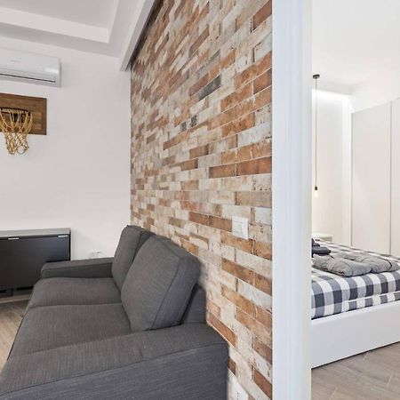 Modern&new flat in Duomo area Lejlighed Milano Eksteriør billede